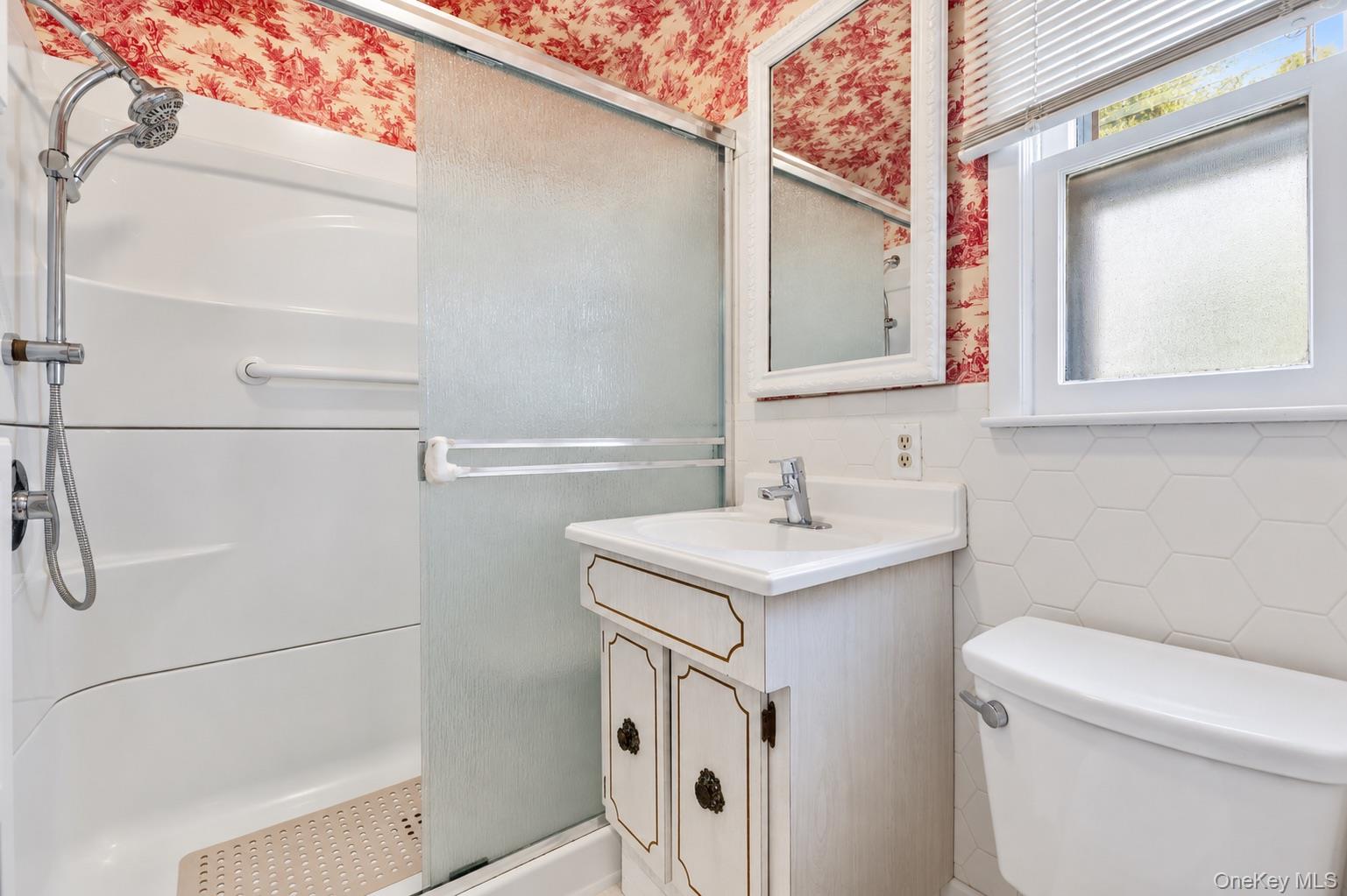 564 Richmond Road Property Photo 17