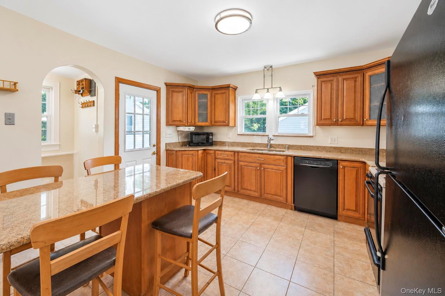 49 Collins Avenue Property Photo 7