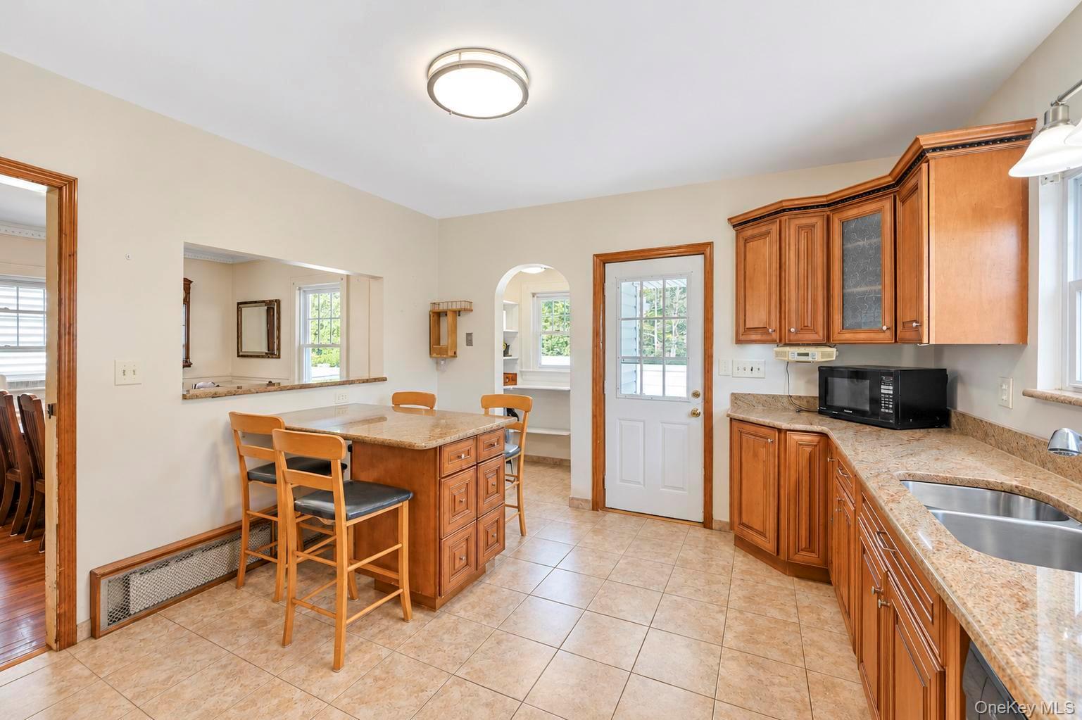 49 Collins Avenue Property Photo 10