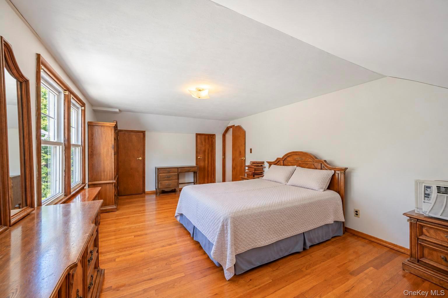 49 Collins Avenue Property Photo 16