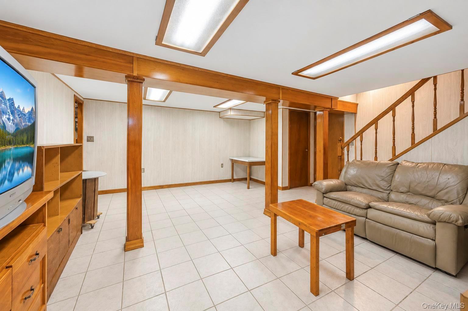 49 Collins Avenue Property Photo 23