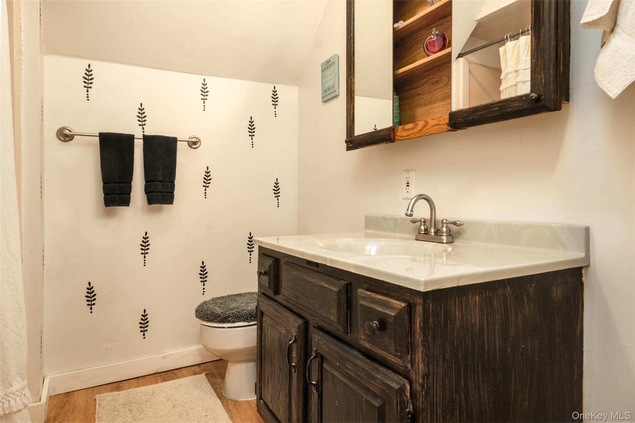 715 Rosa Circle Property Photo 33