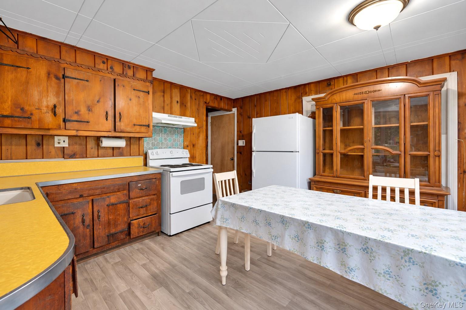 45 Peconic Road Property Photo 4
