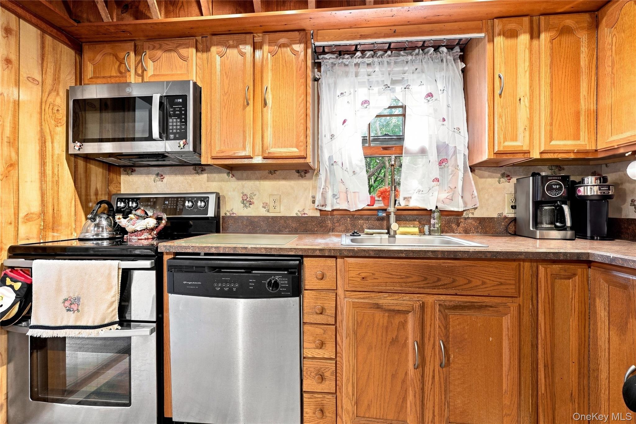 124 E Woodside Avenue Property Photo 12