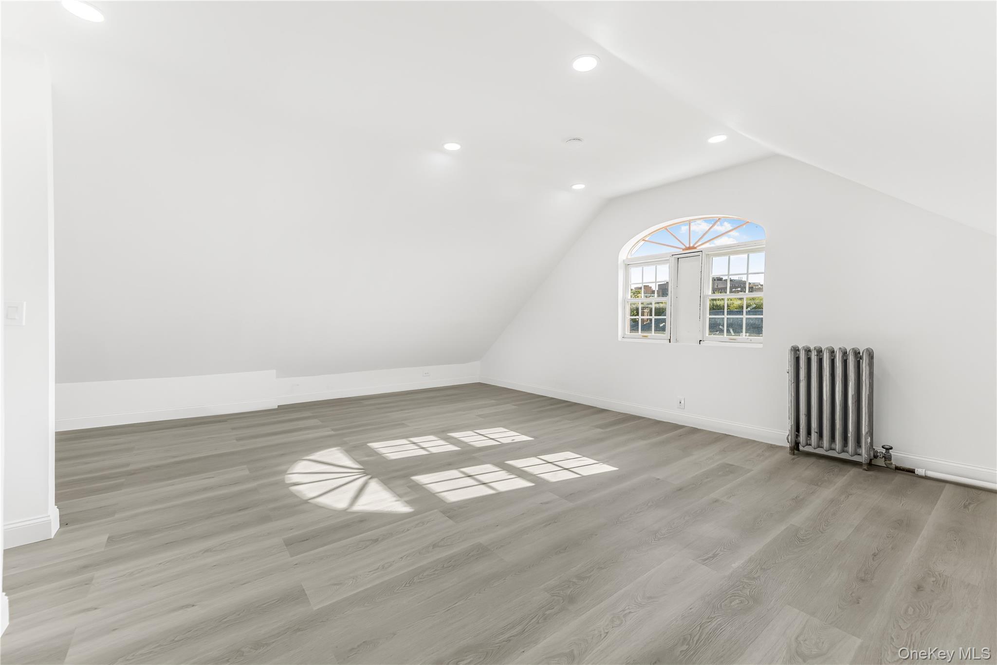 1073 Mcbride Street Property Photo 22