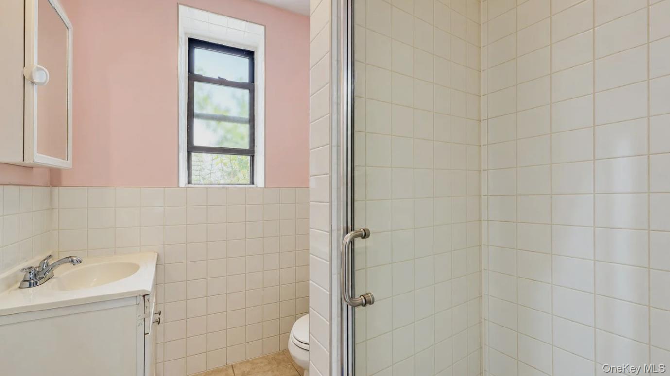 9752 75th Street A23 Property Photo 11