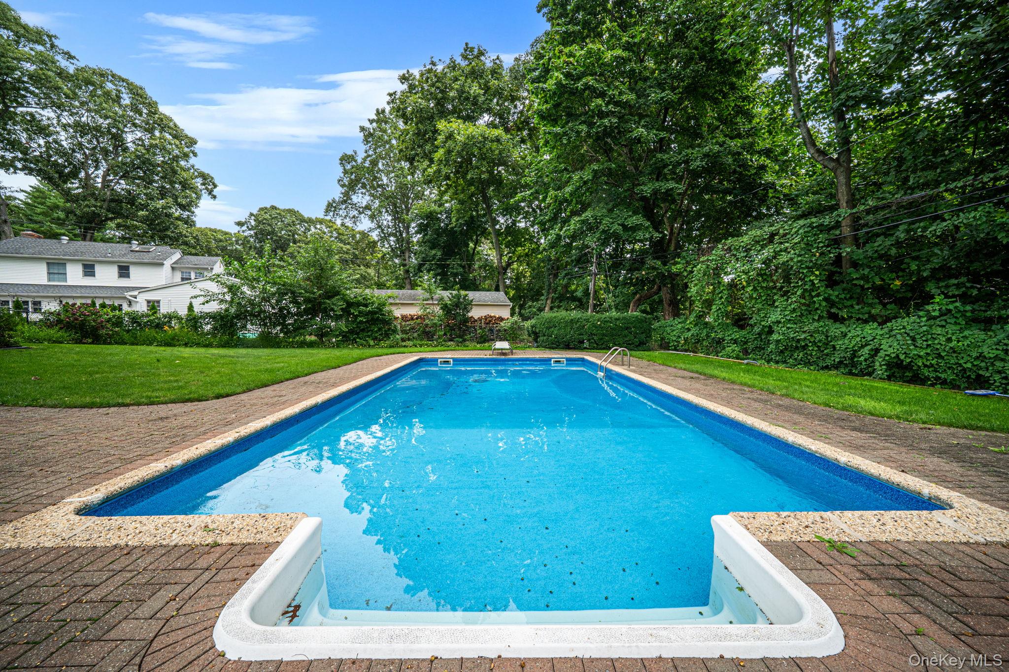 24 Spruce Street Property Photo 8