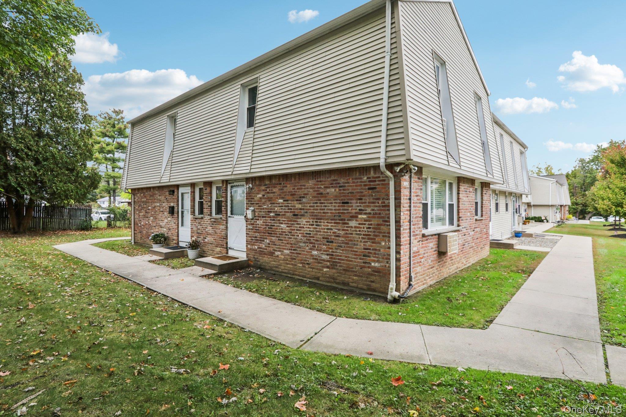 20 Main Street 20 Property Photo 3