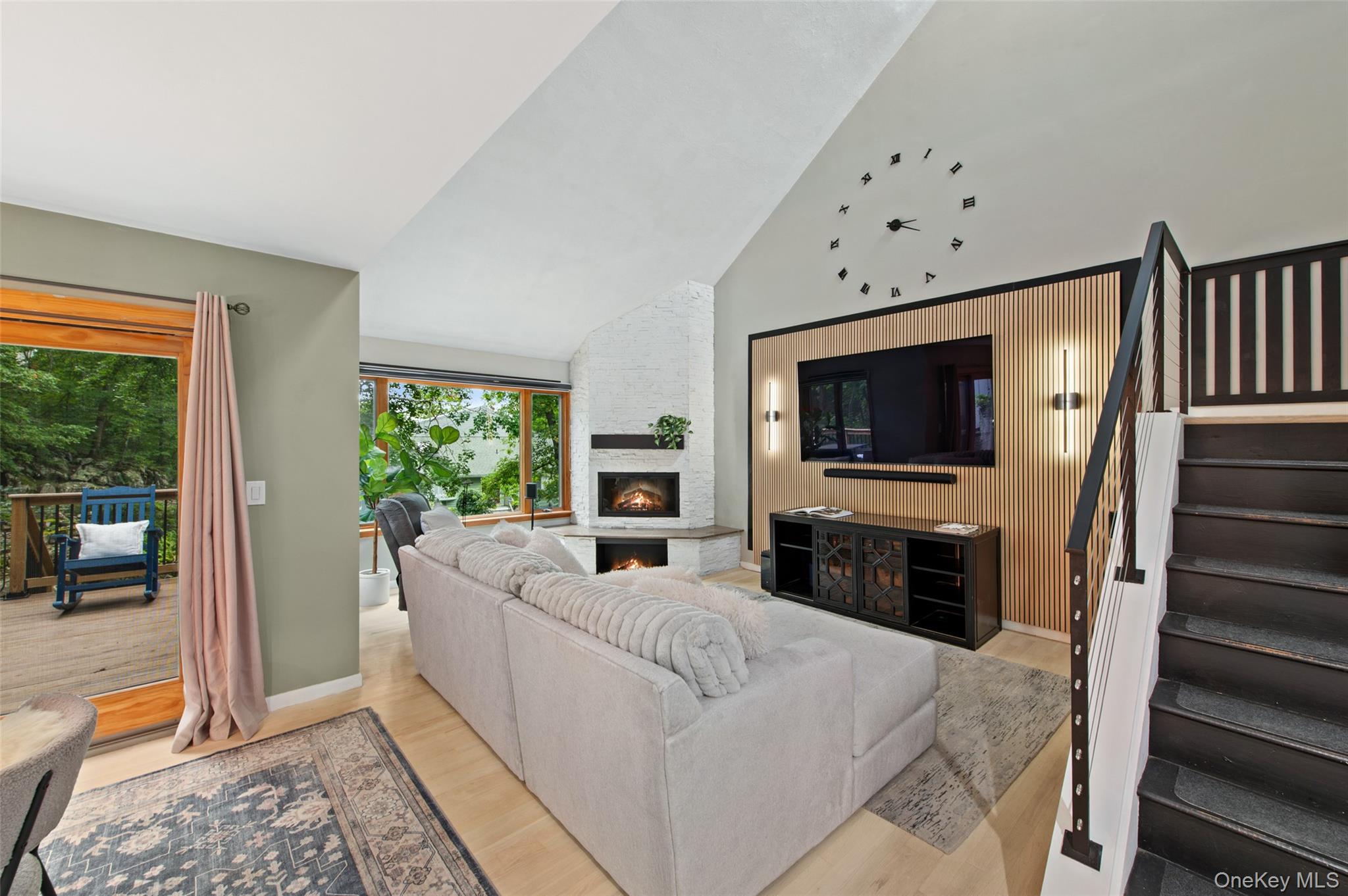 9 Boulder Lane Property Photo 14