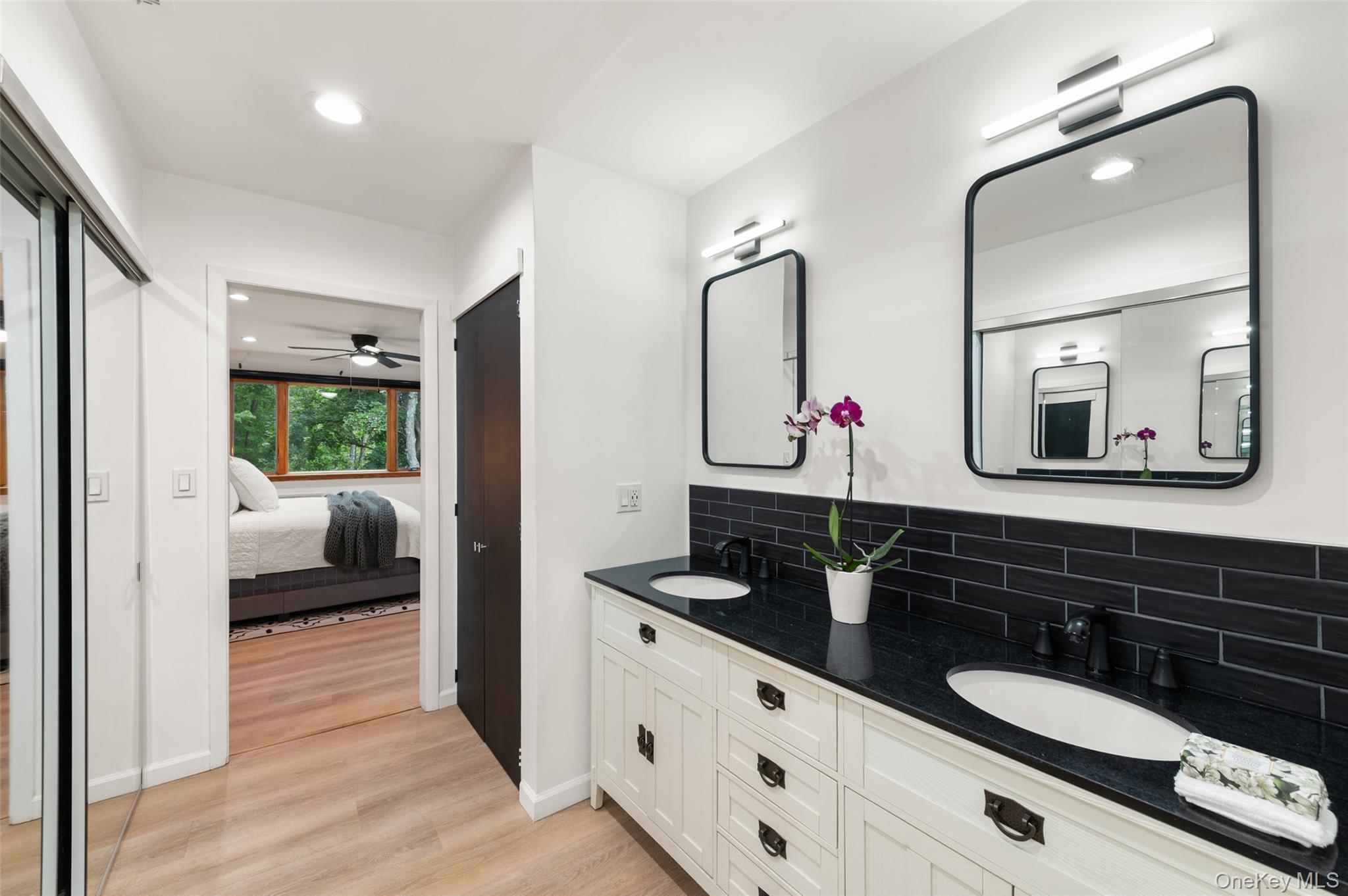 9 Boulder Lane Property Photo 24