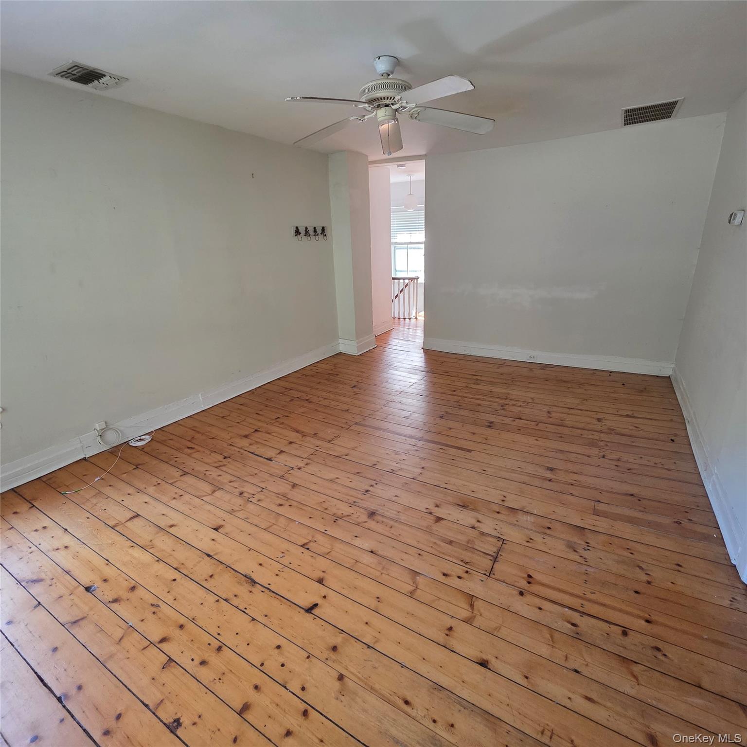 415 Myrtle Avenue Property Photo 6