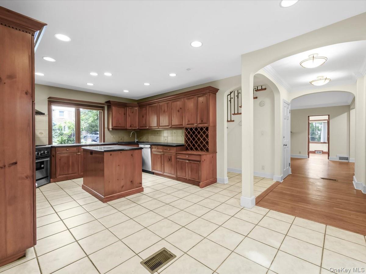 2 Amherst Road Property Photo 15