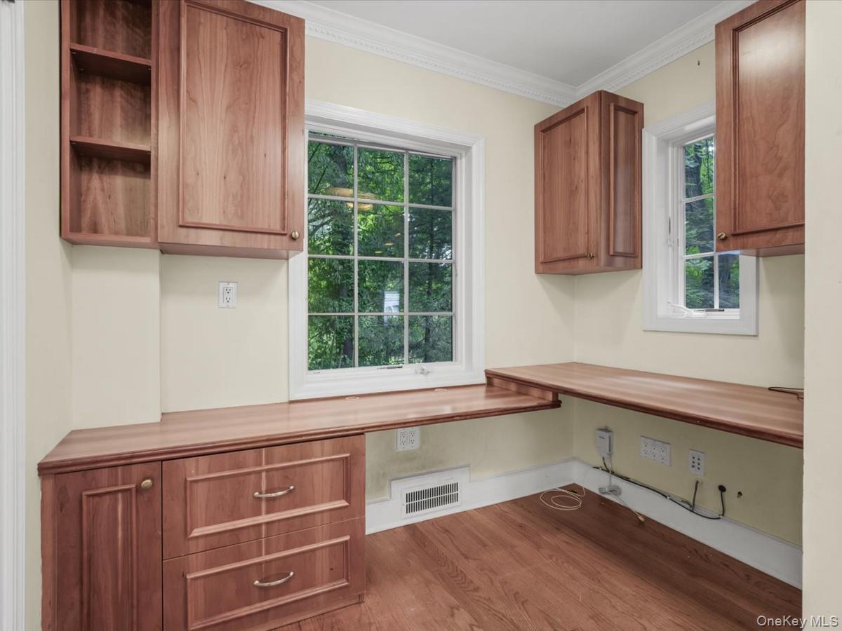 2 Amherst Road Property Photo 16