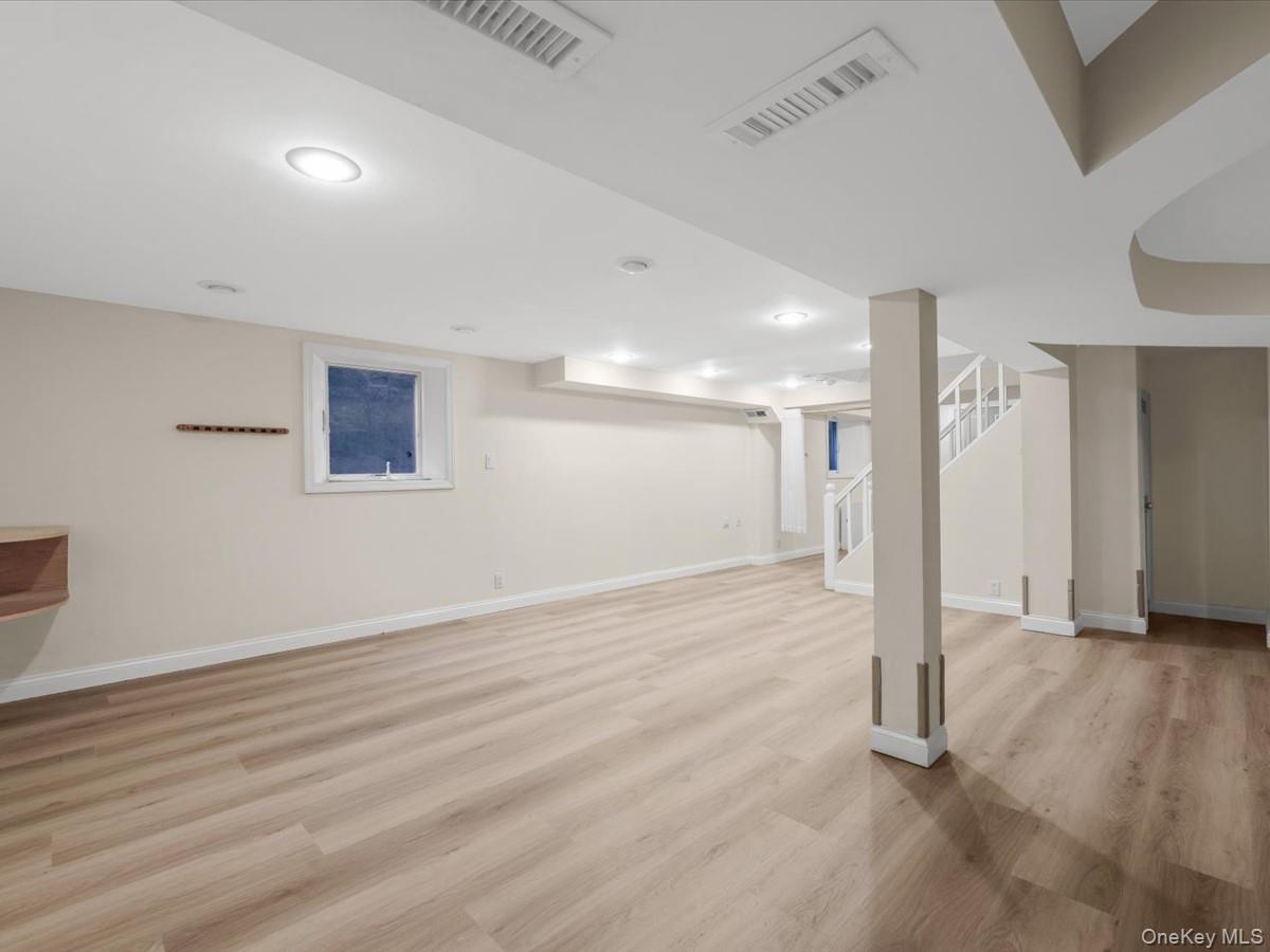 2 Amherst Road Property Photo 35
