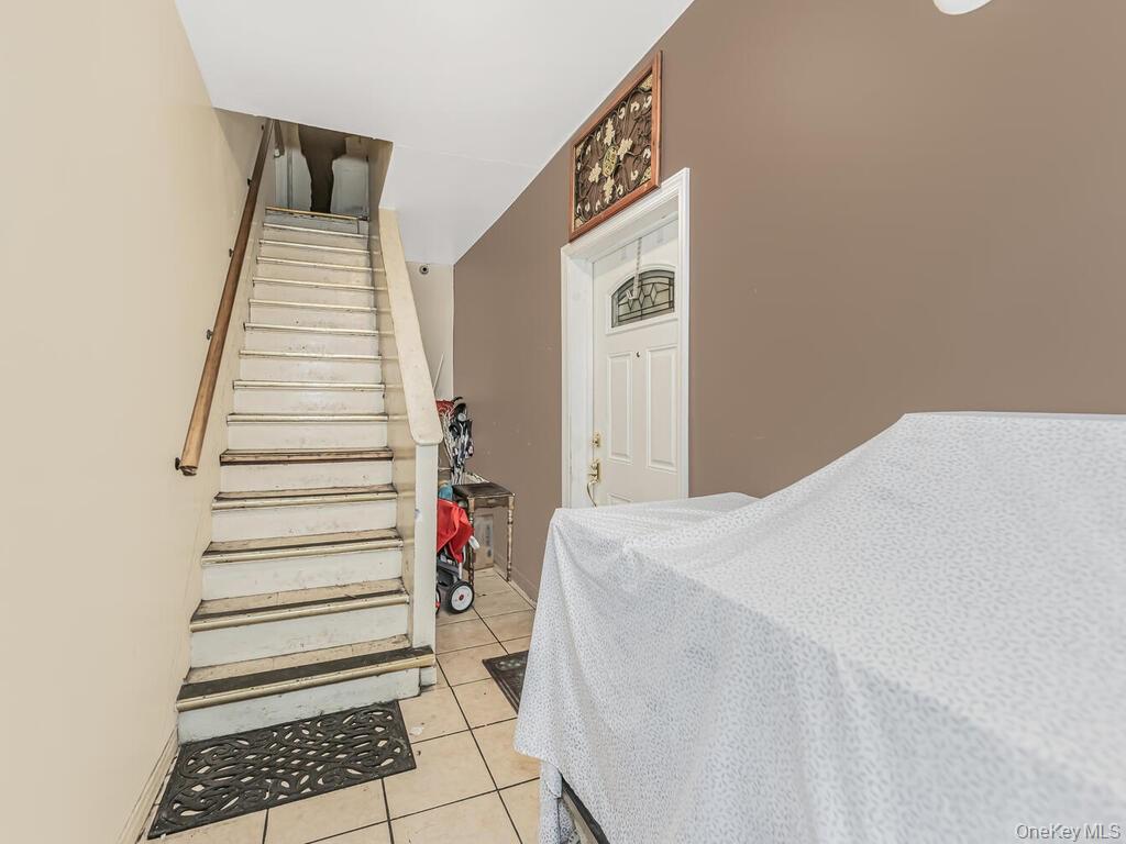 1122 Anderson Avenue Property Photo 24
