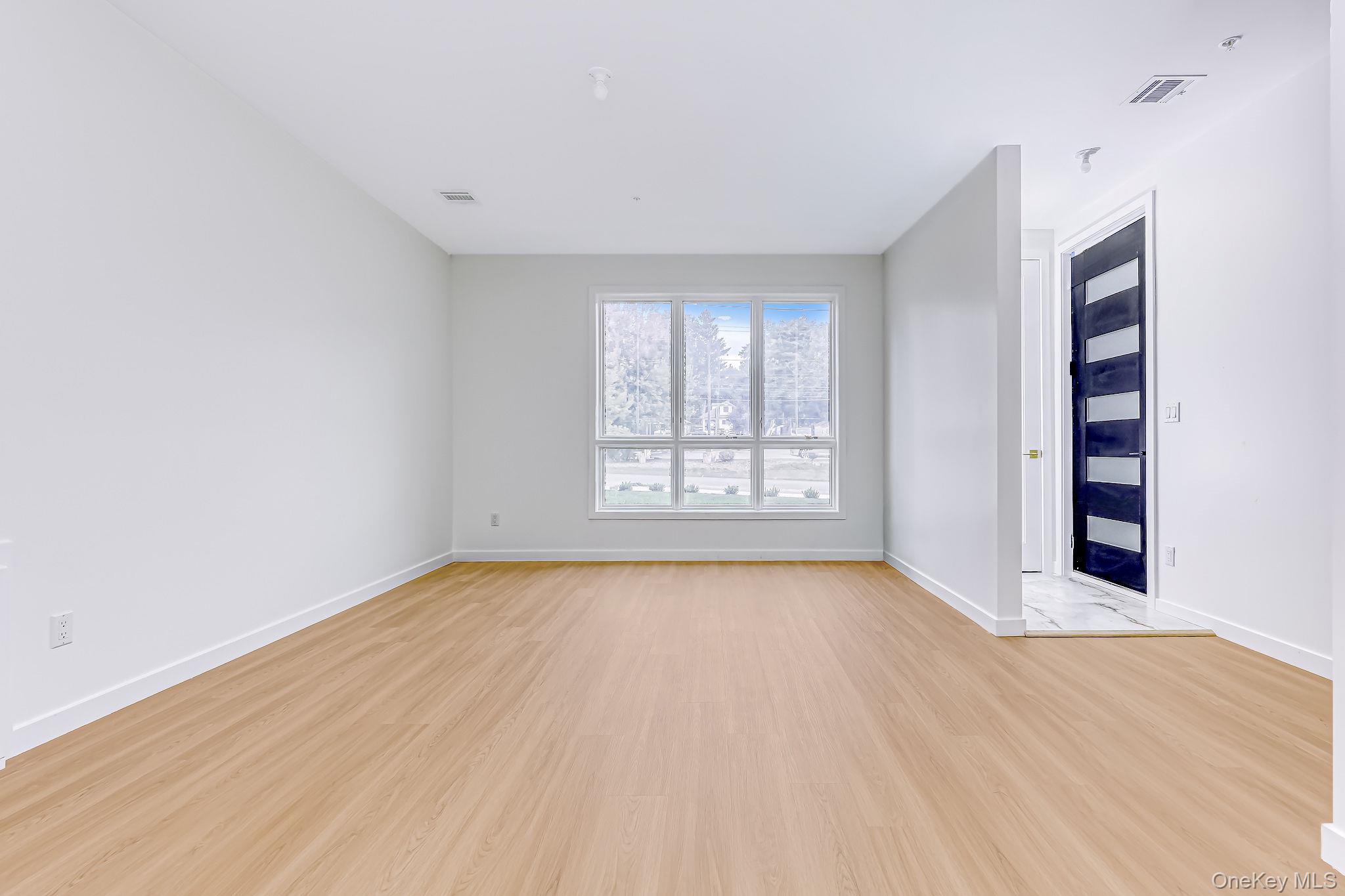 2 Roberts Road 202 Property Photo 6