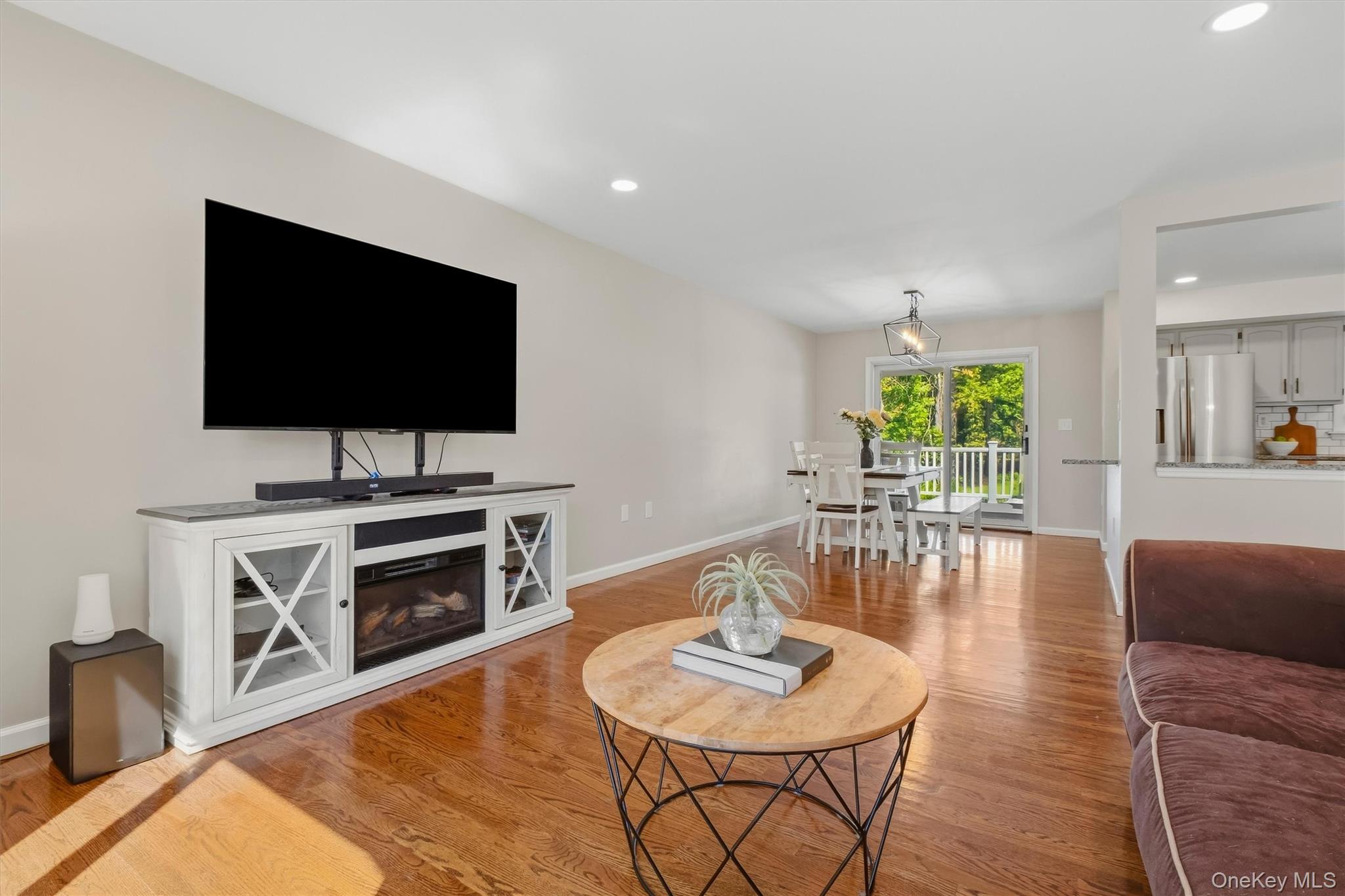 13 Slate Hill Drive Property Photo 10