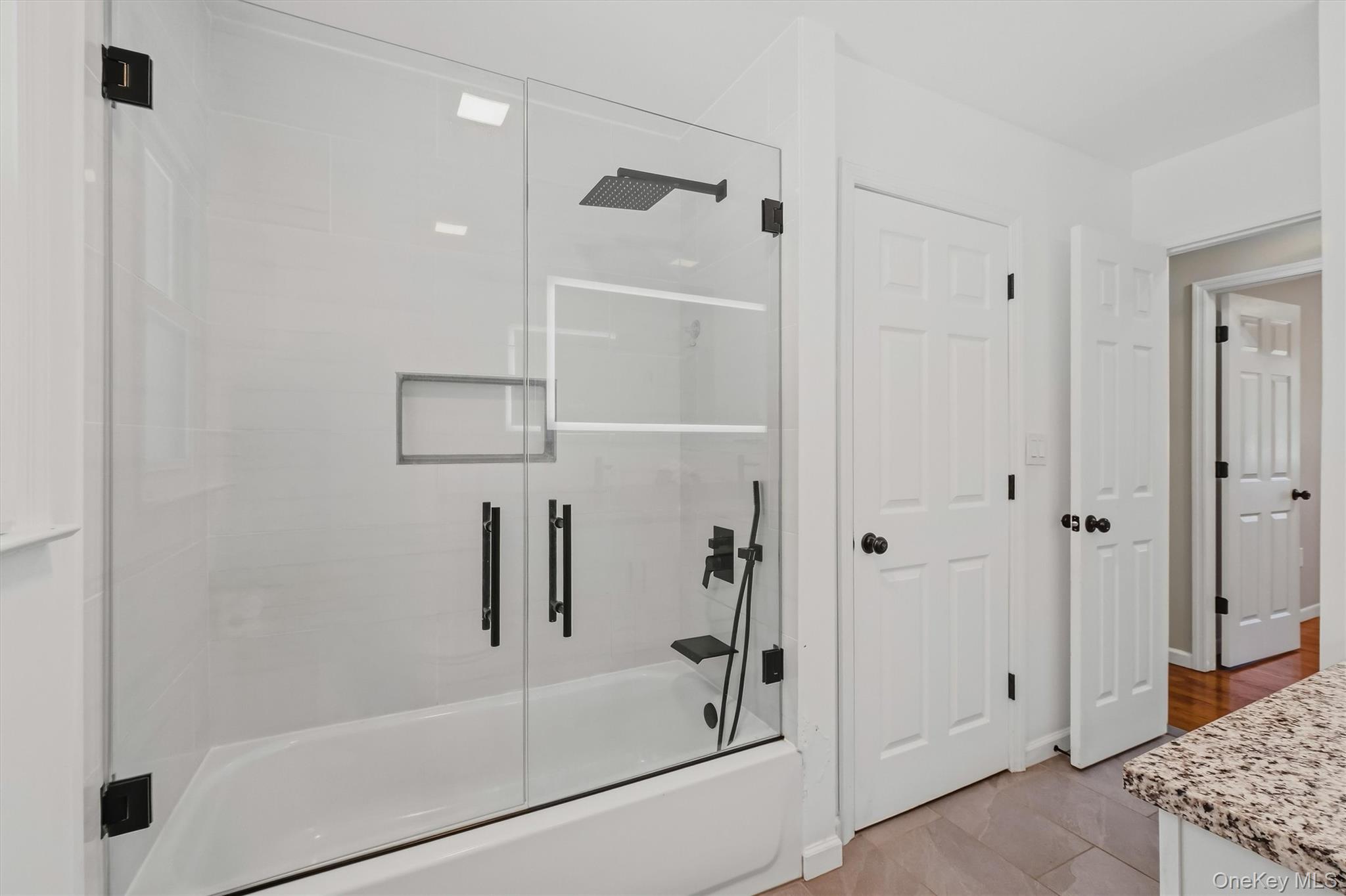 13 Slate Hill Drive Property Photo 18