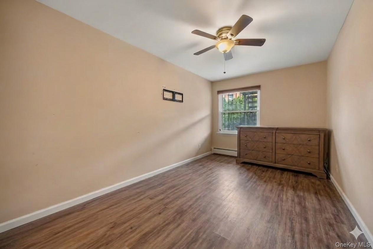 3039 69th Street Property Photo 6