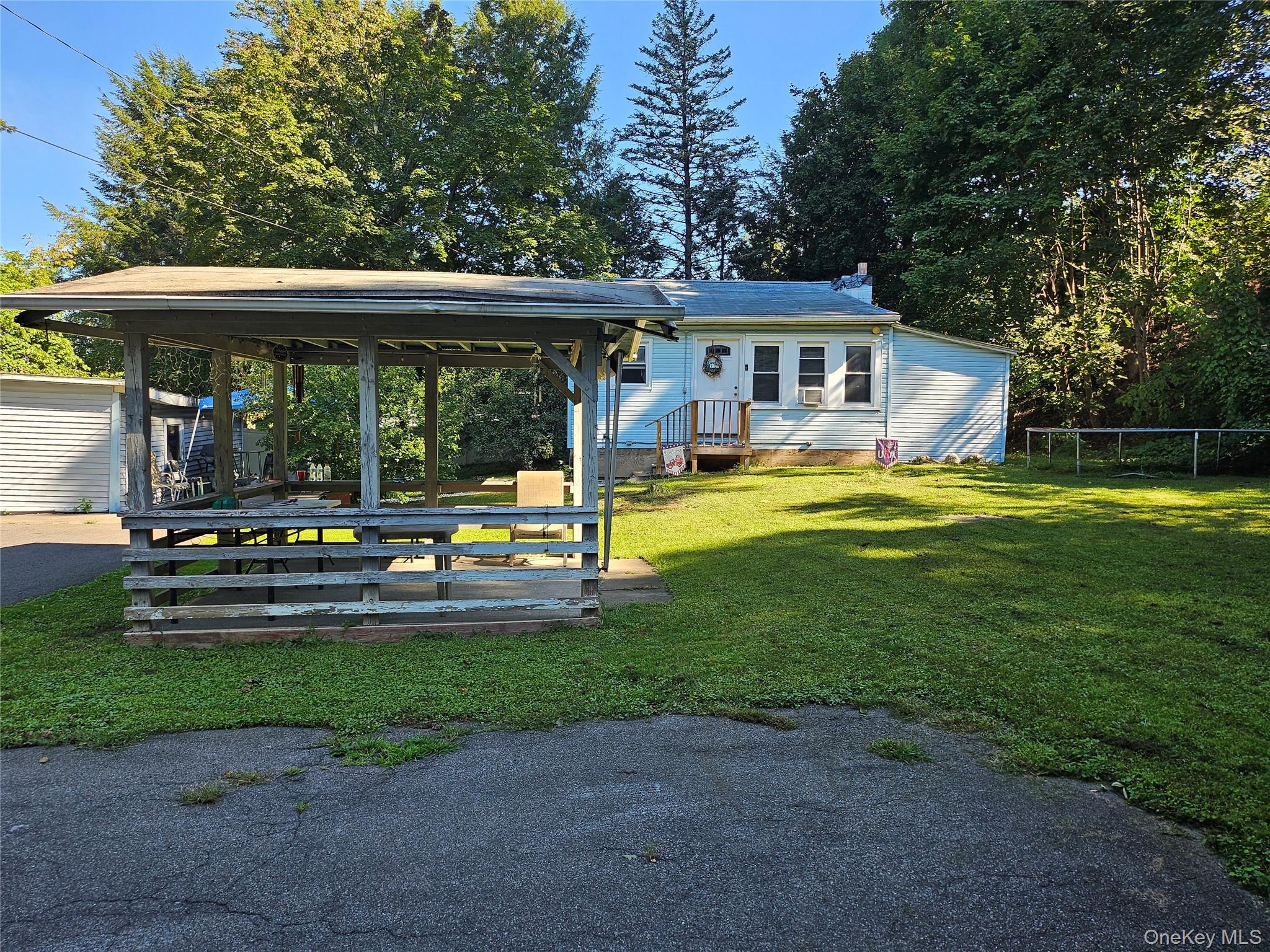 60 Carle Terrace Property Photo 4