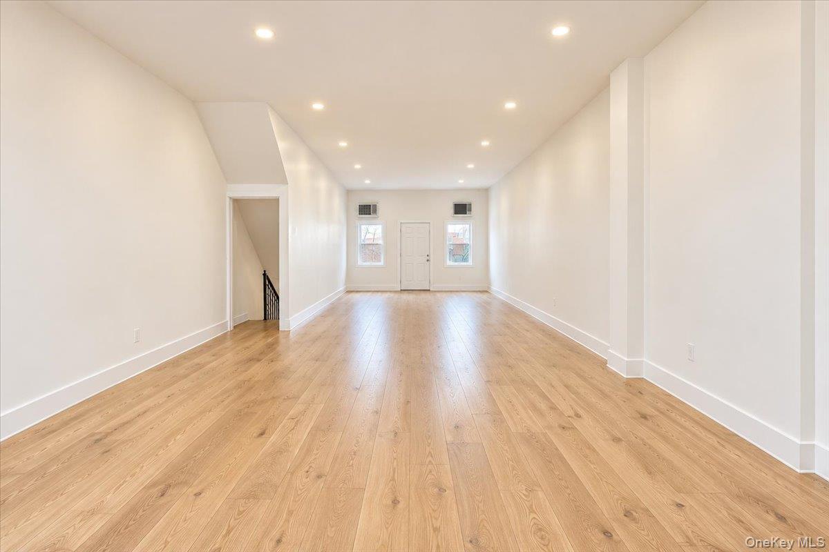 305 Rogers Avenue 1 Property Photo 29