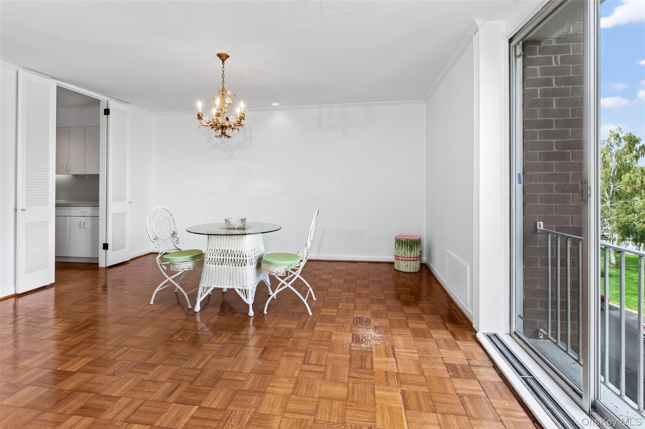 720 Milton Road N-3d Property Photo 11
