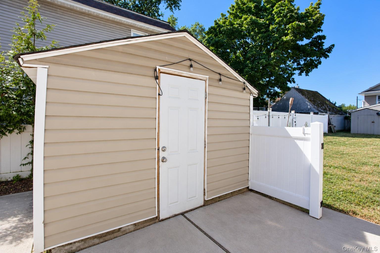 45 Lynbrook Avenue 1 Property Photo 23