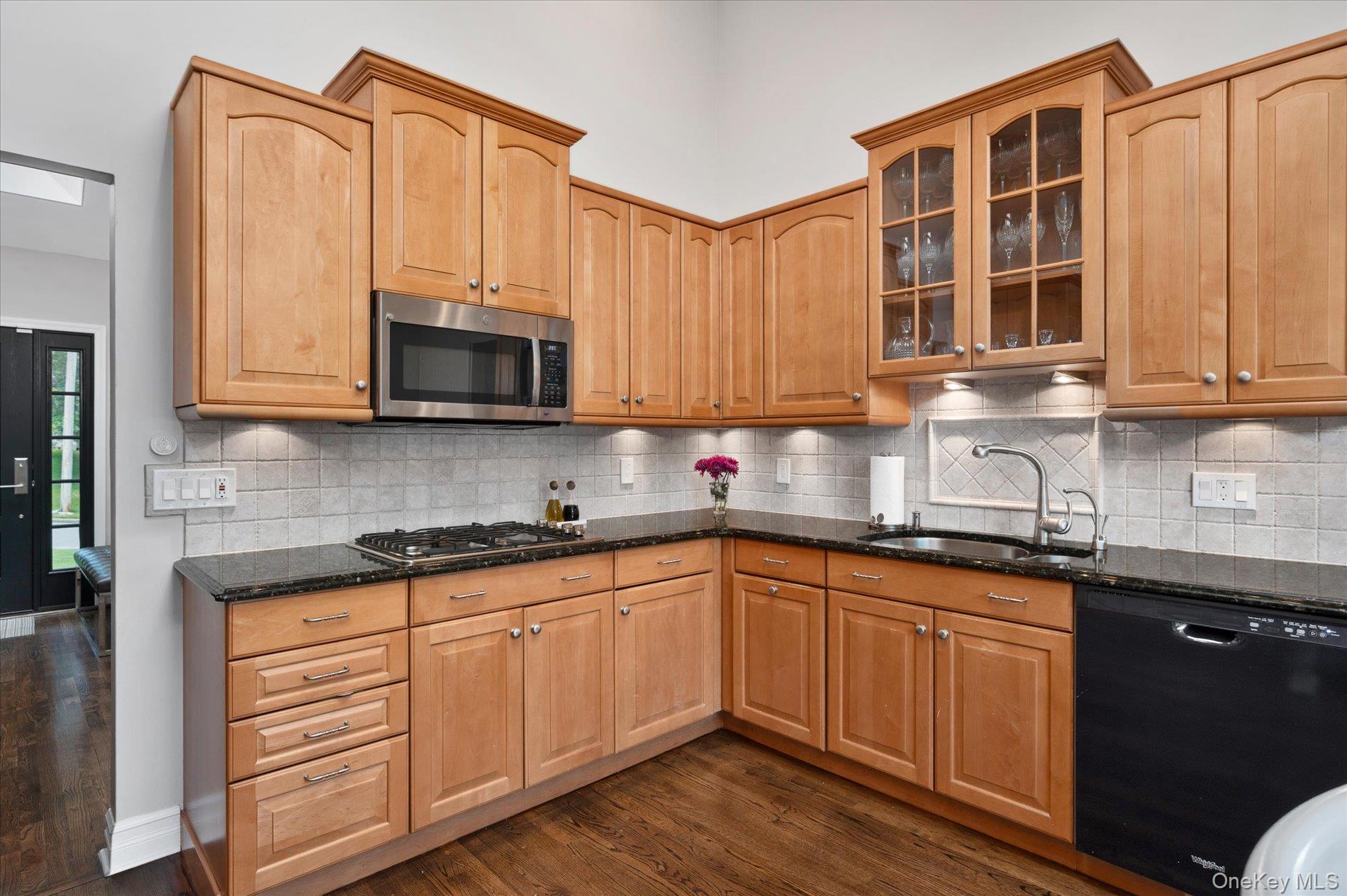 15 Pound Ridge Road Property Photo 12