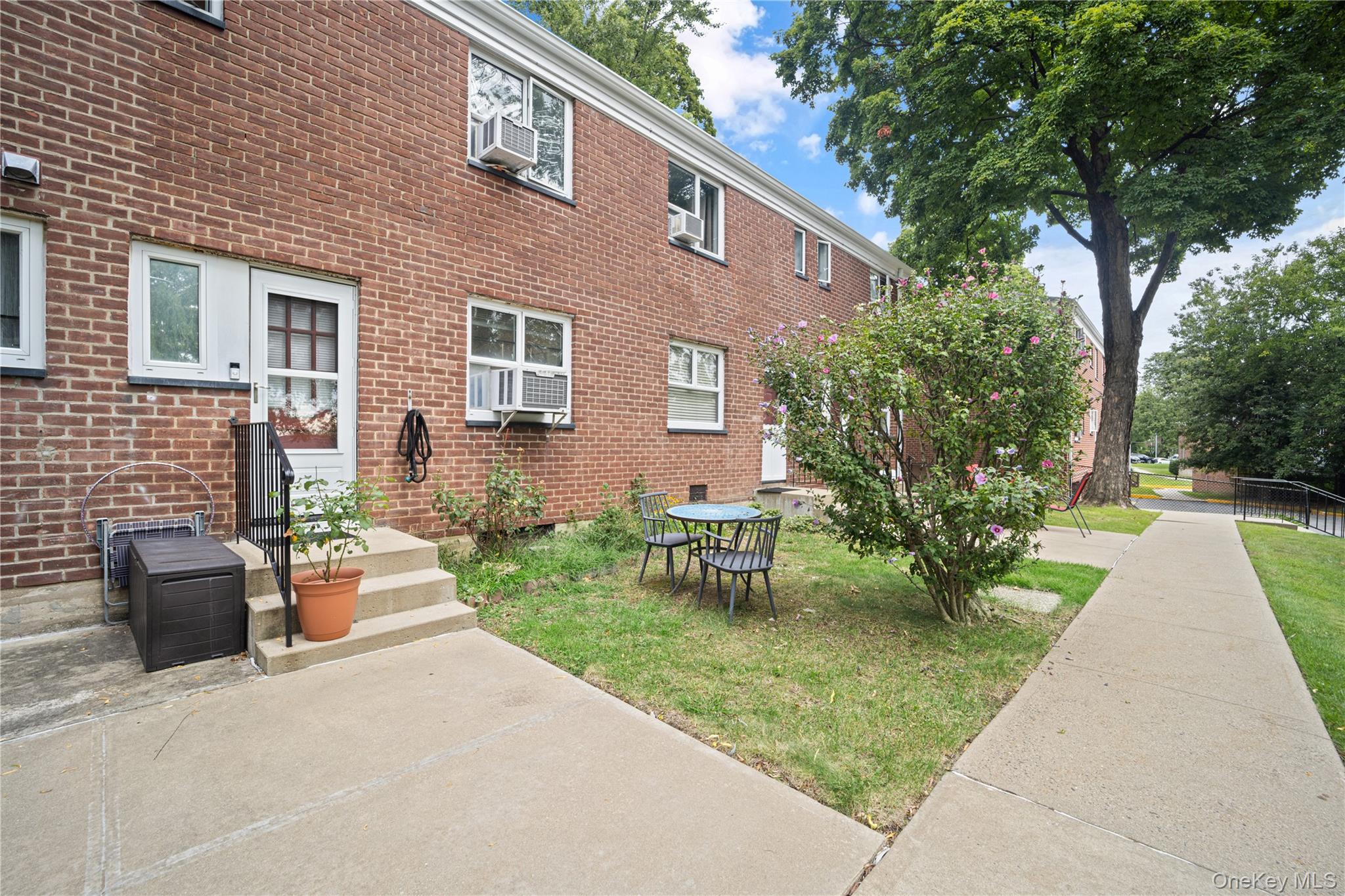 86-75 Springfield Boulevard Duplex Property Photo 3