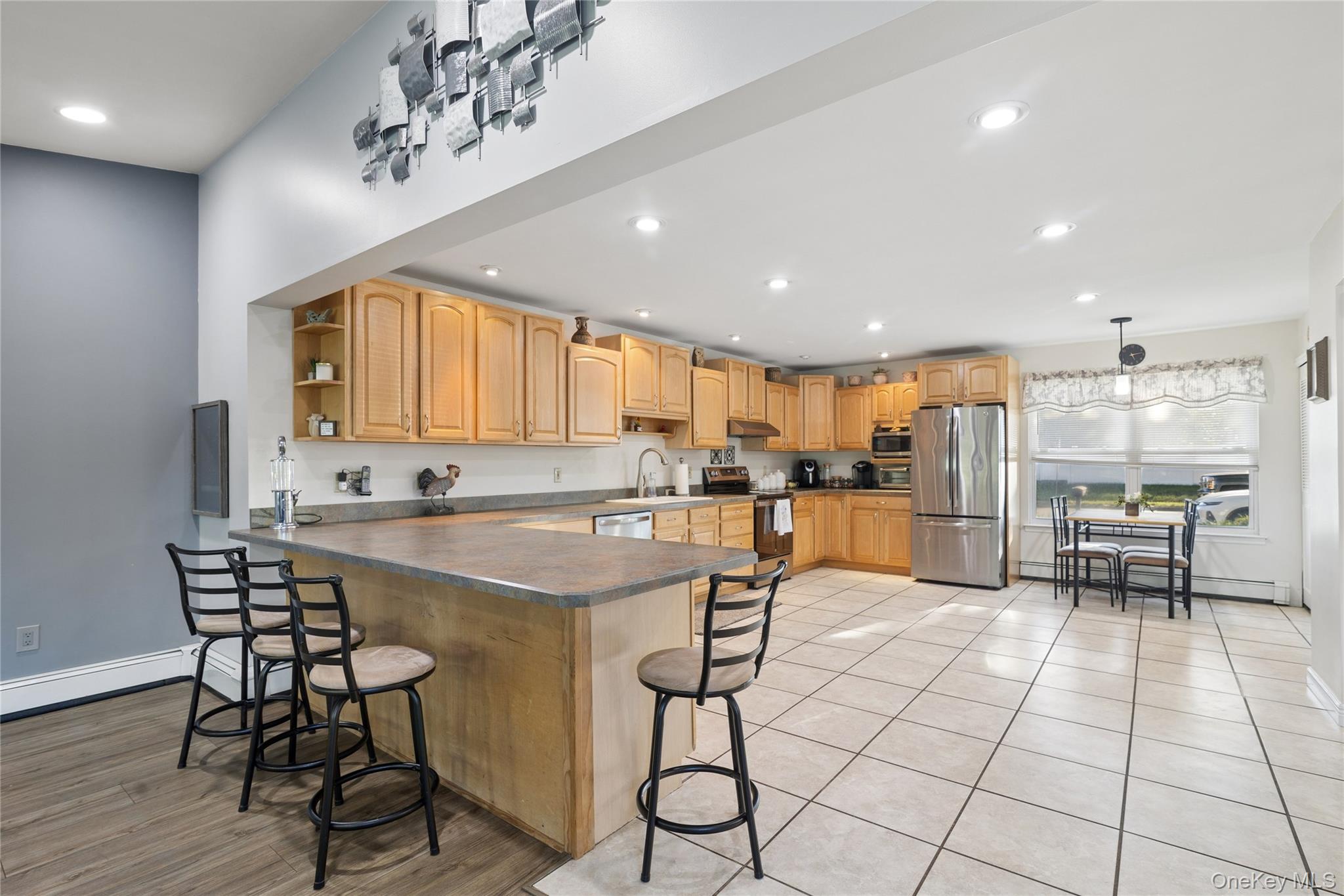 7 Springmeadow Drive Property Photo 6