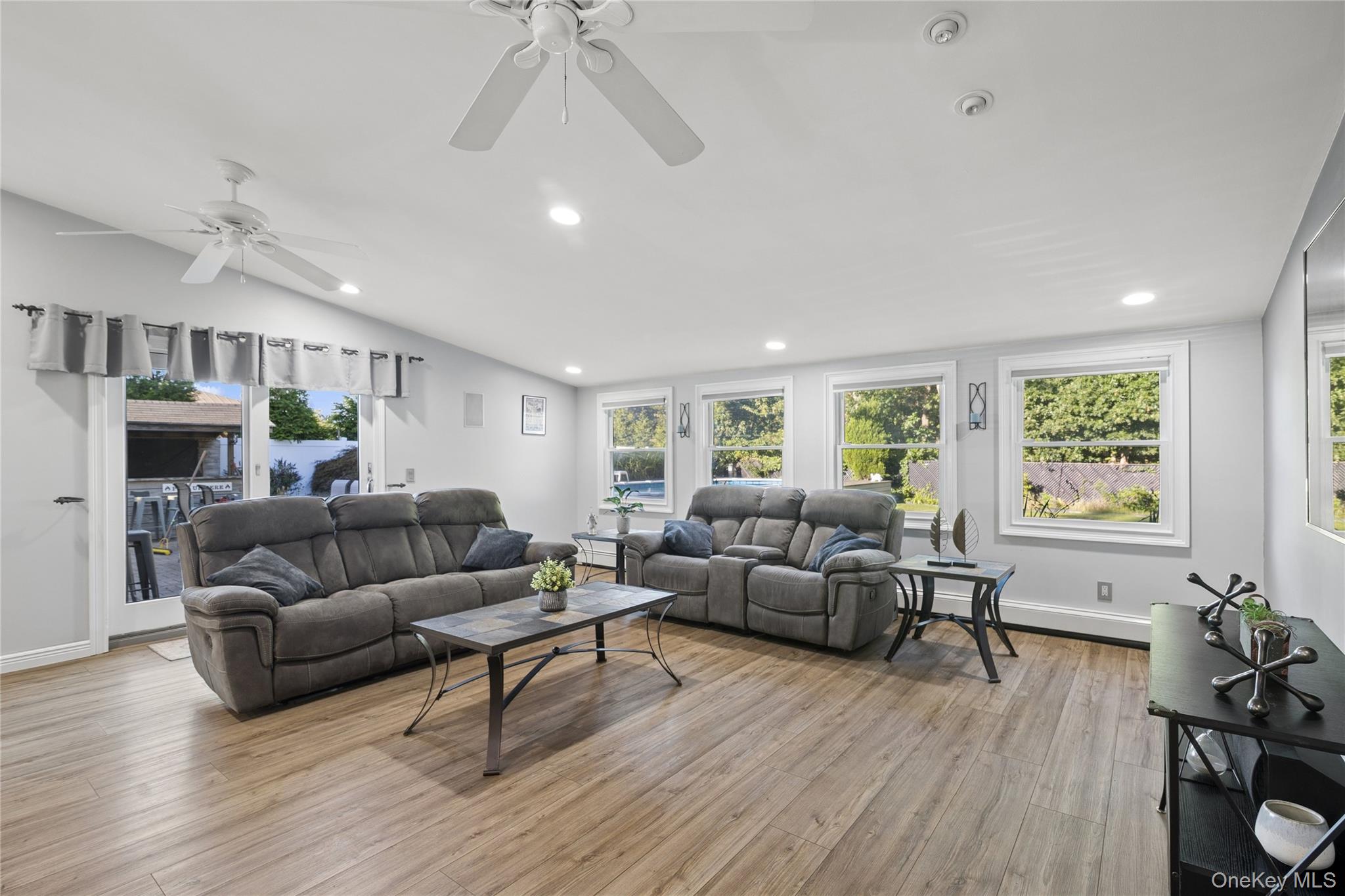 7 Springmeadow Drive Property Photo 8