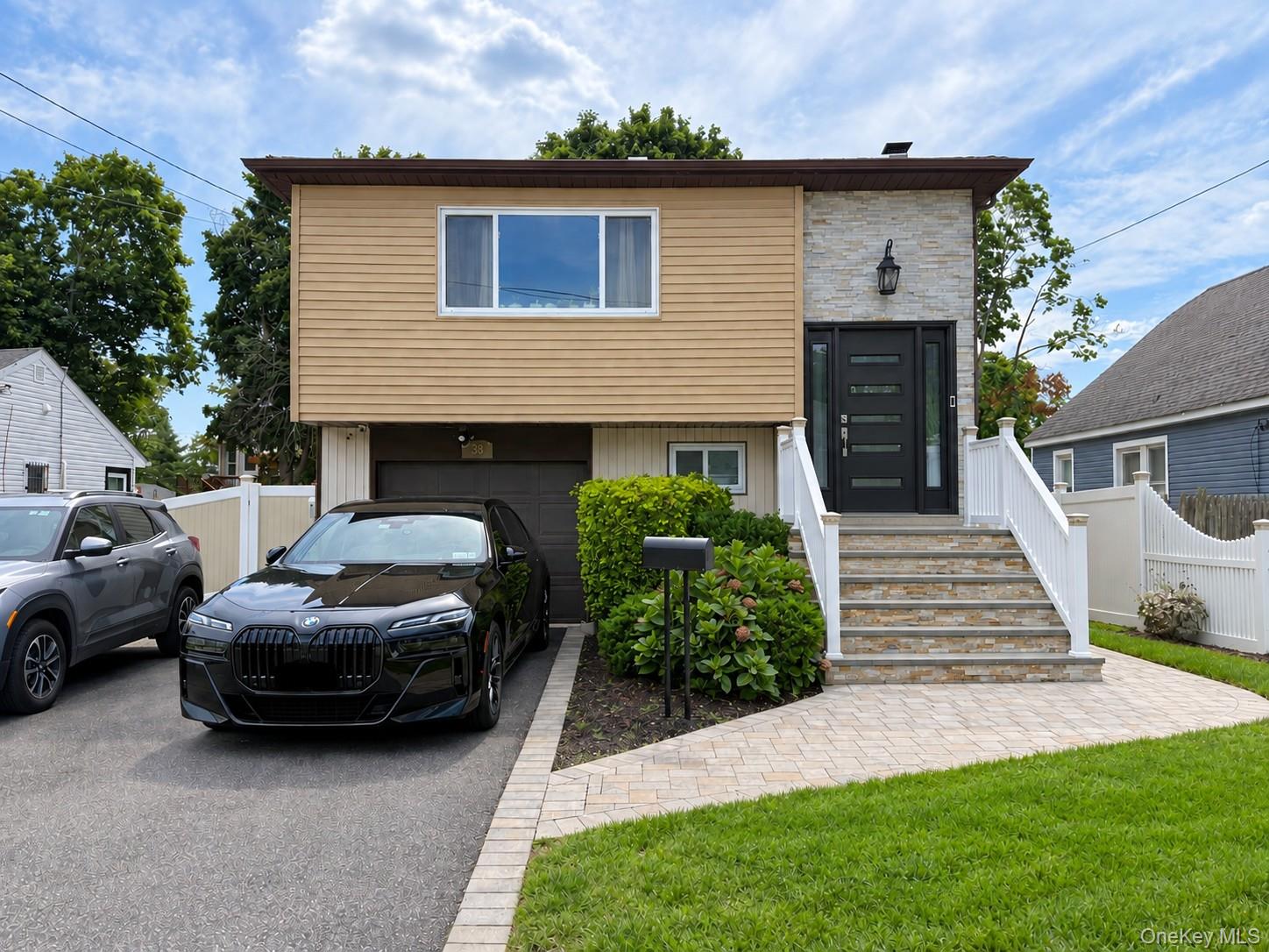 38 Monroe Avenue Property Photo 1