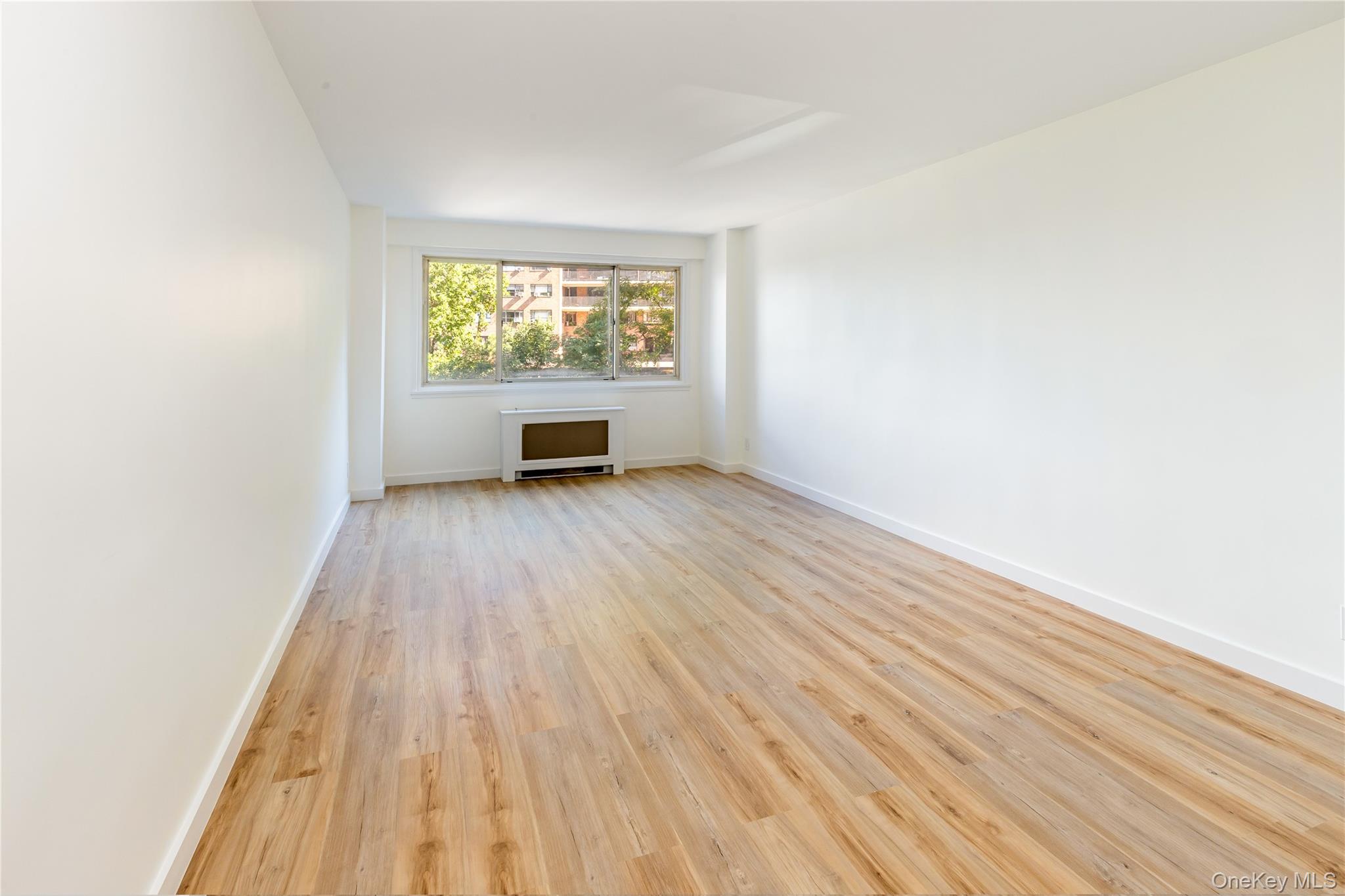 2621 Palisade Avenue 1g Property Photo 3