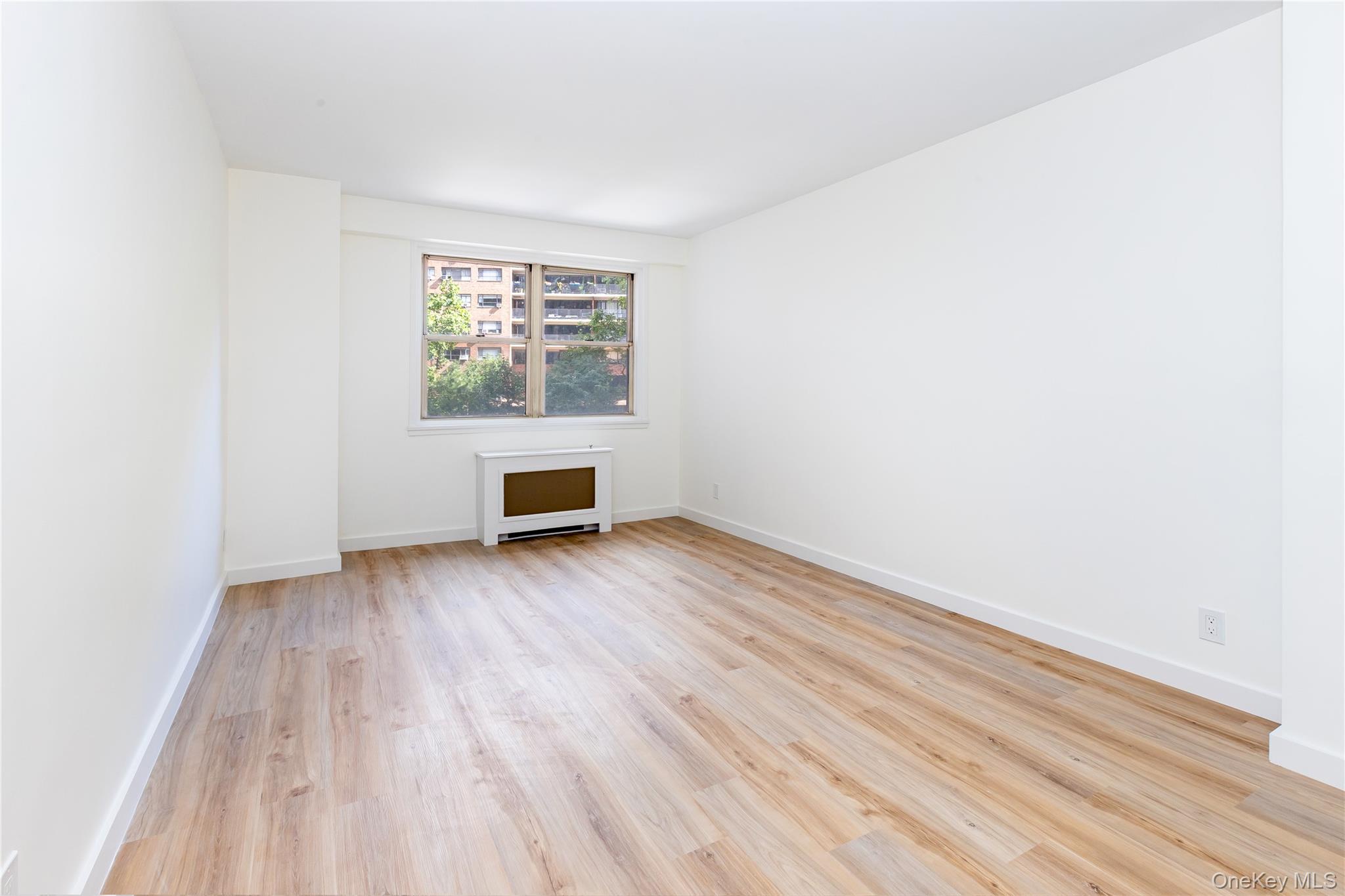 2621 Palisade Avenue 1g Property Photo 12
