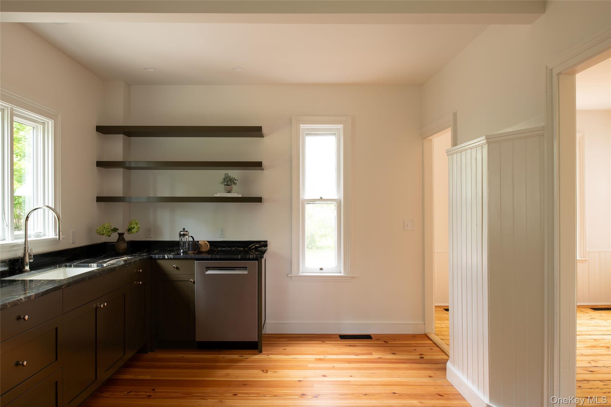 42-44 Montgomery Street Property Photo 18