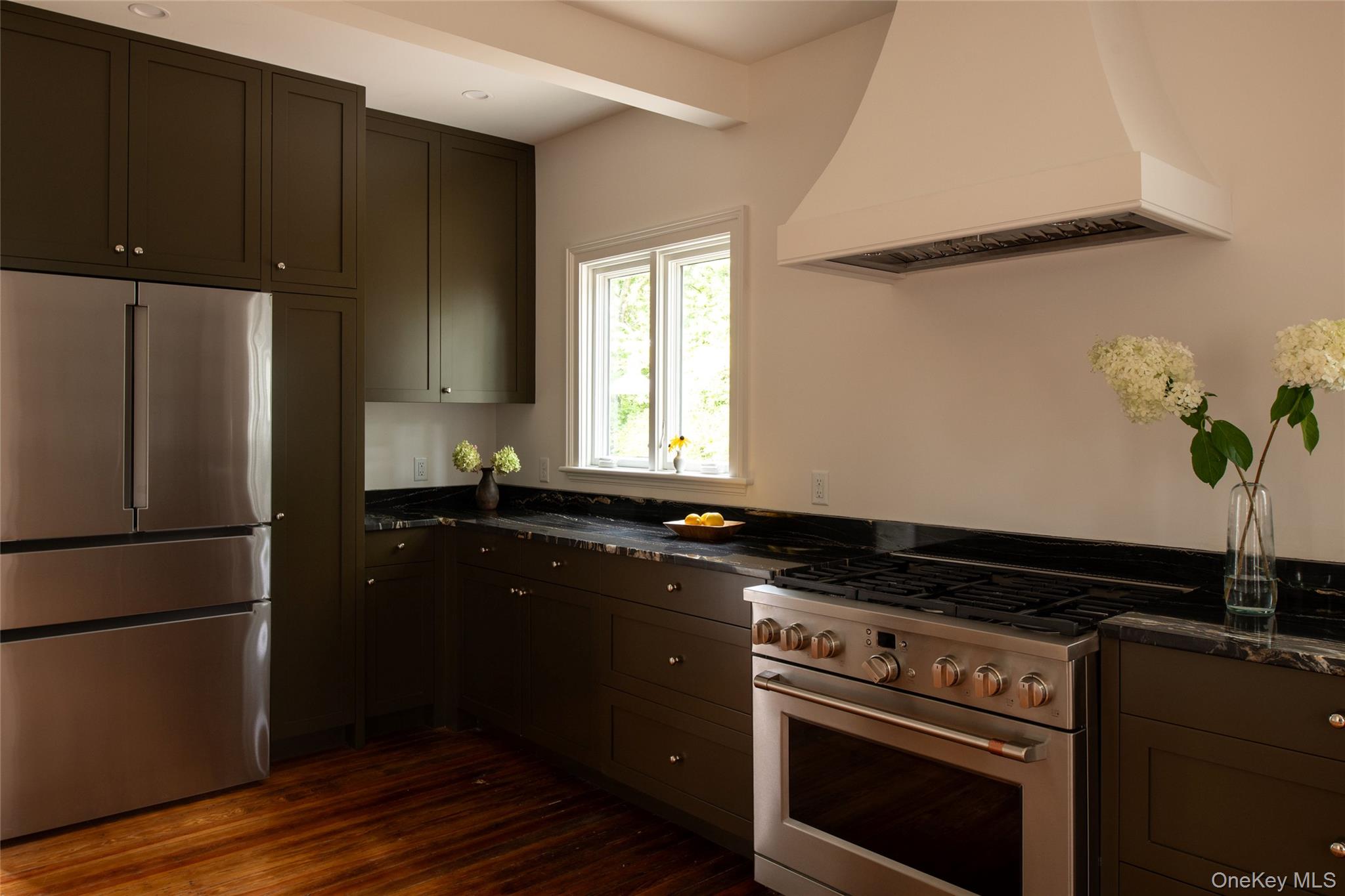 42-44 Montgomery Street Property Photo 21