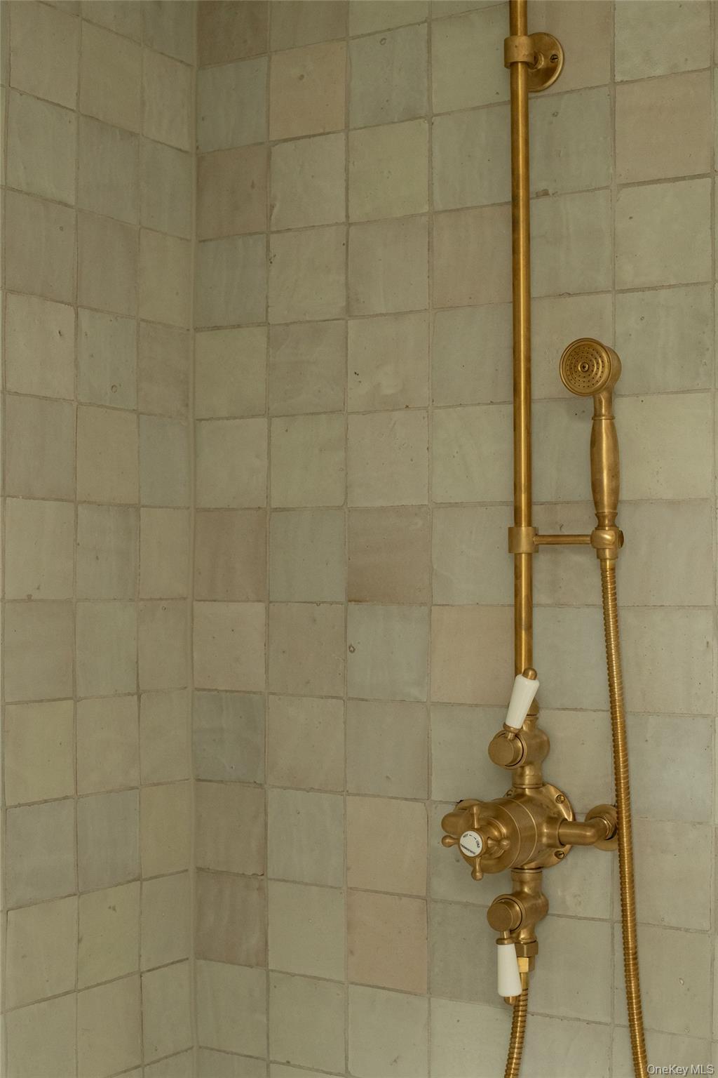 42-44 Montgomery Street Property Photo 28