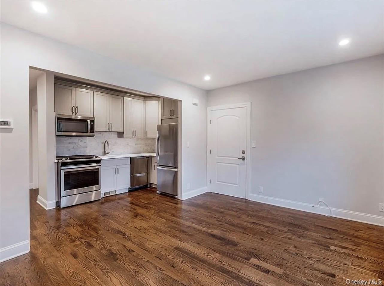 200 West Street Property Photo 3