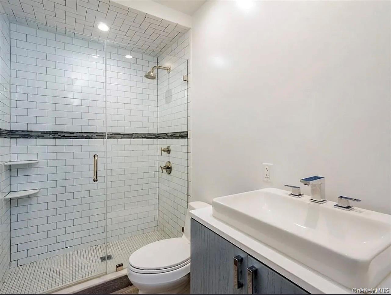 200 West Street Property Photo 8