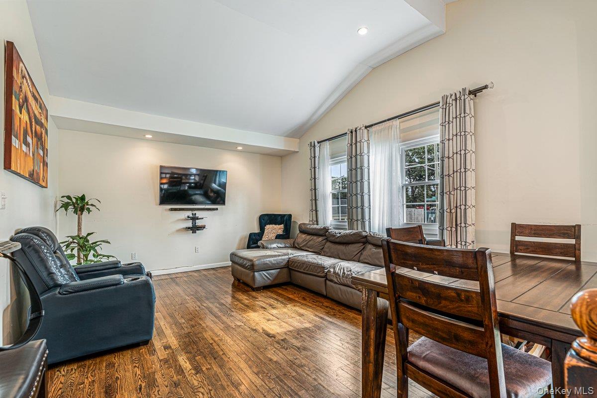 115 Margaretta Avenue Property Photo 2