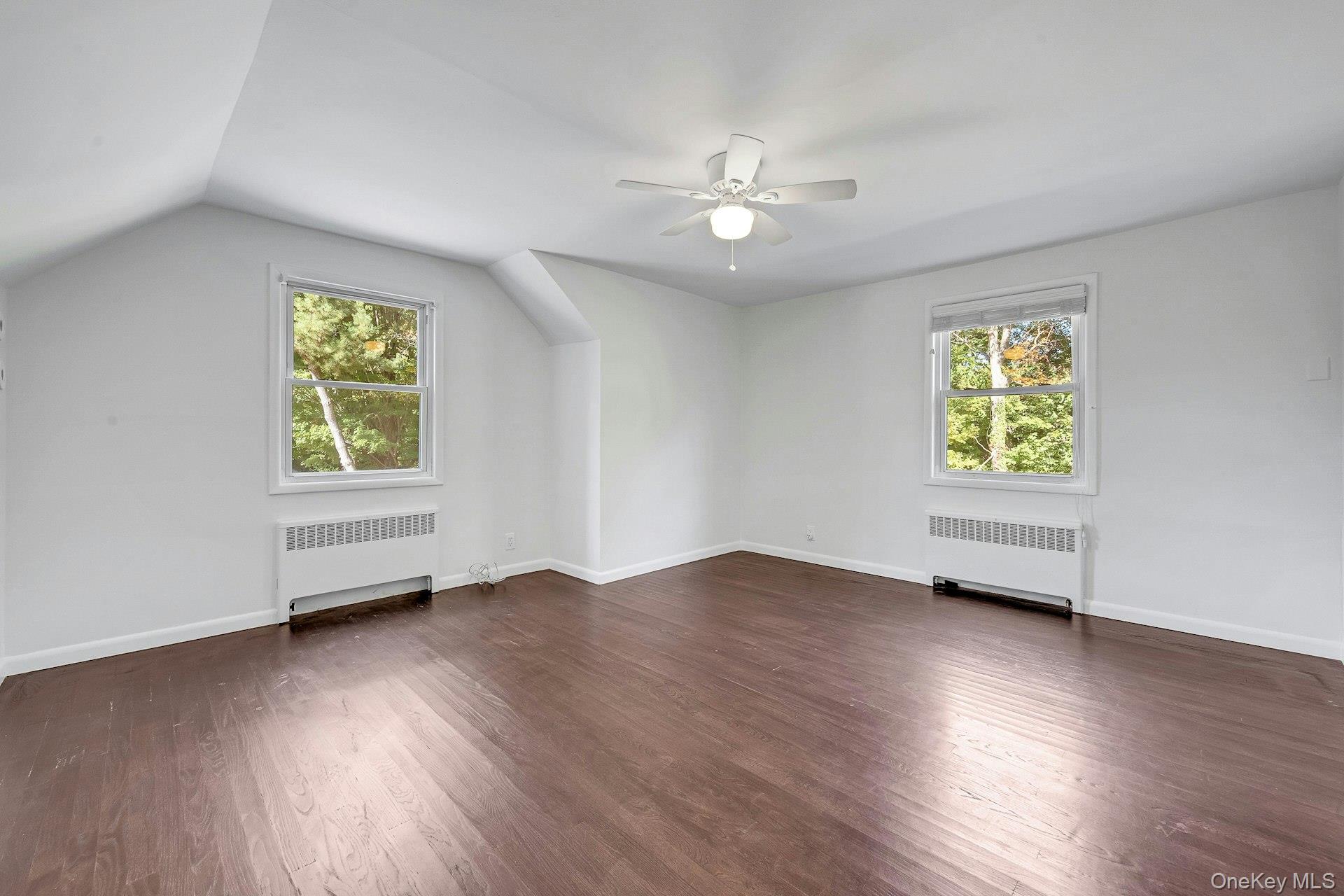 13 Colonial Road Property Photo 22