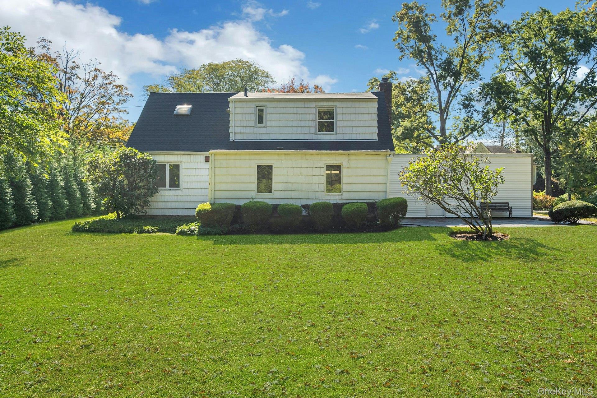 13 Colonial Road Property Photo 26