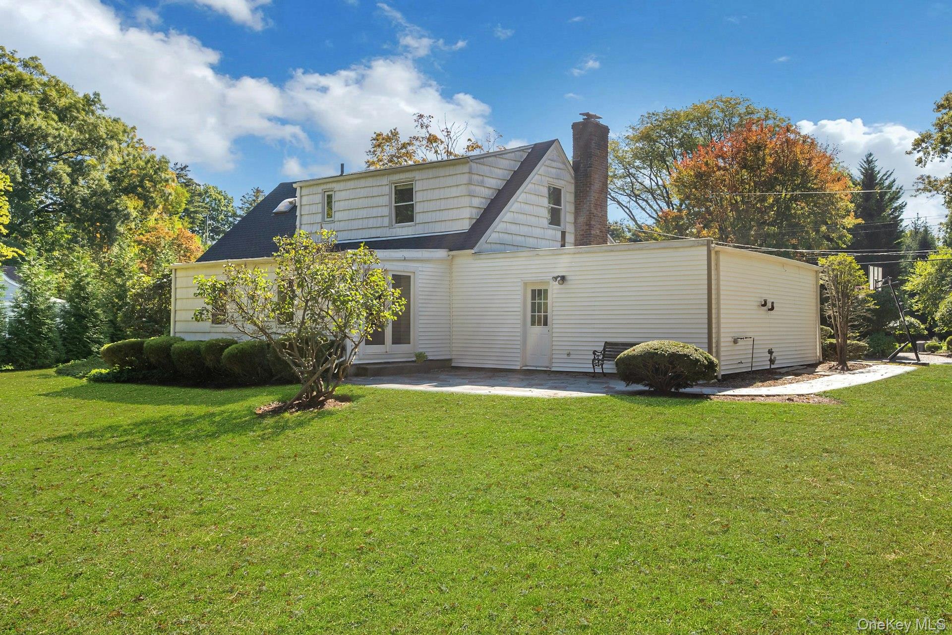 13 Colonial Road Property Photo 27