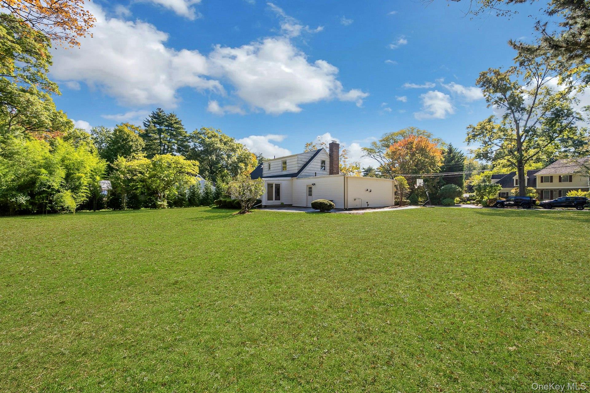 13 Colonial Road Property Photo 31