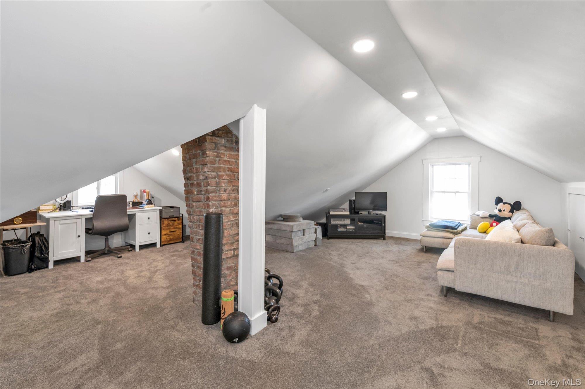33 Adams Street Property Photo 19
