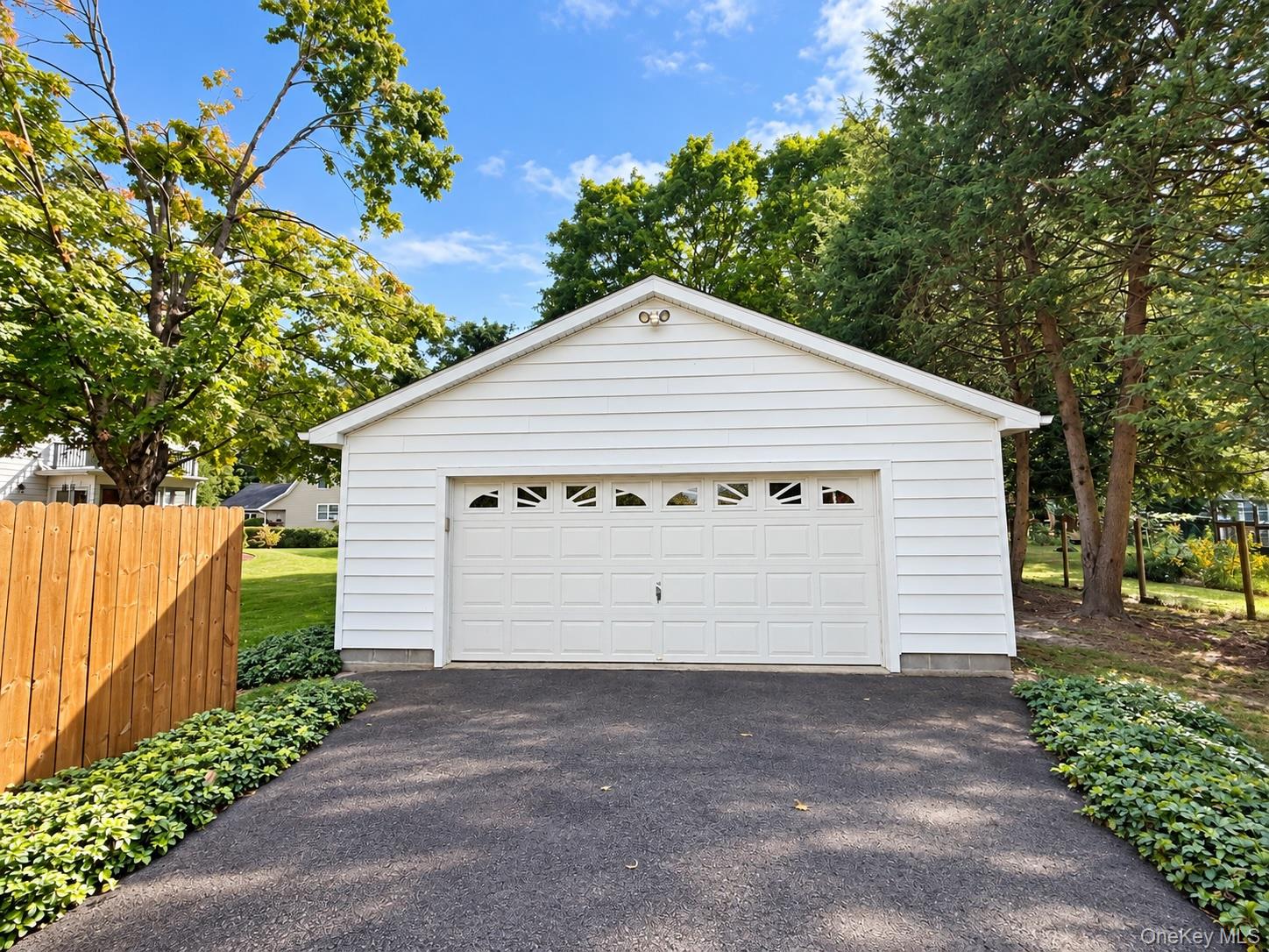 17 Rose Avenue Property Photo 32