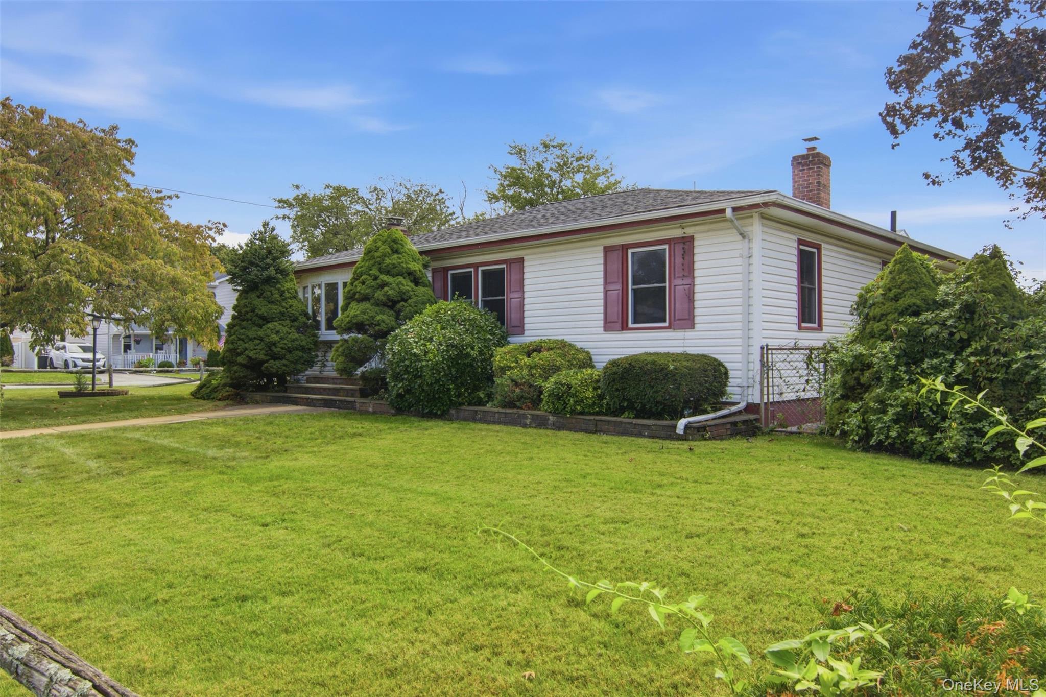 439 9th Street Property Photo 3
