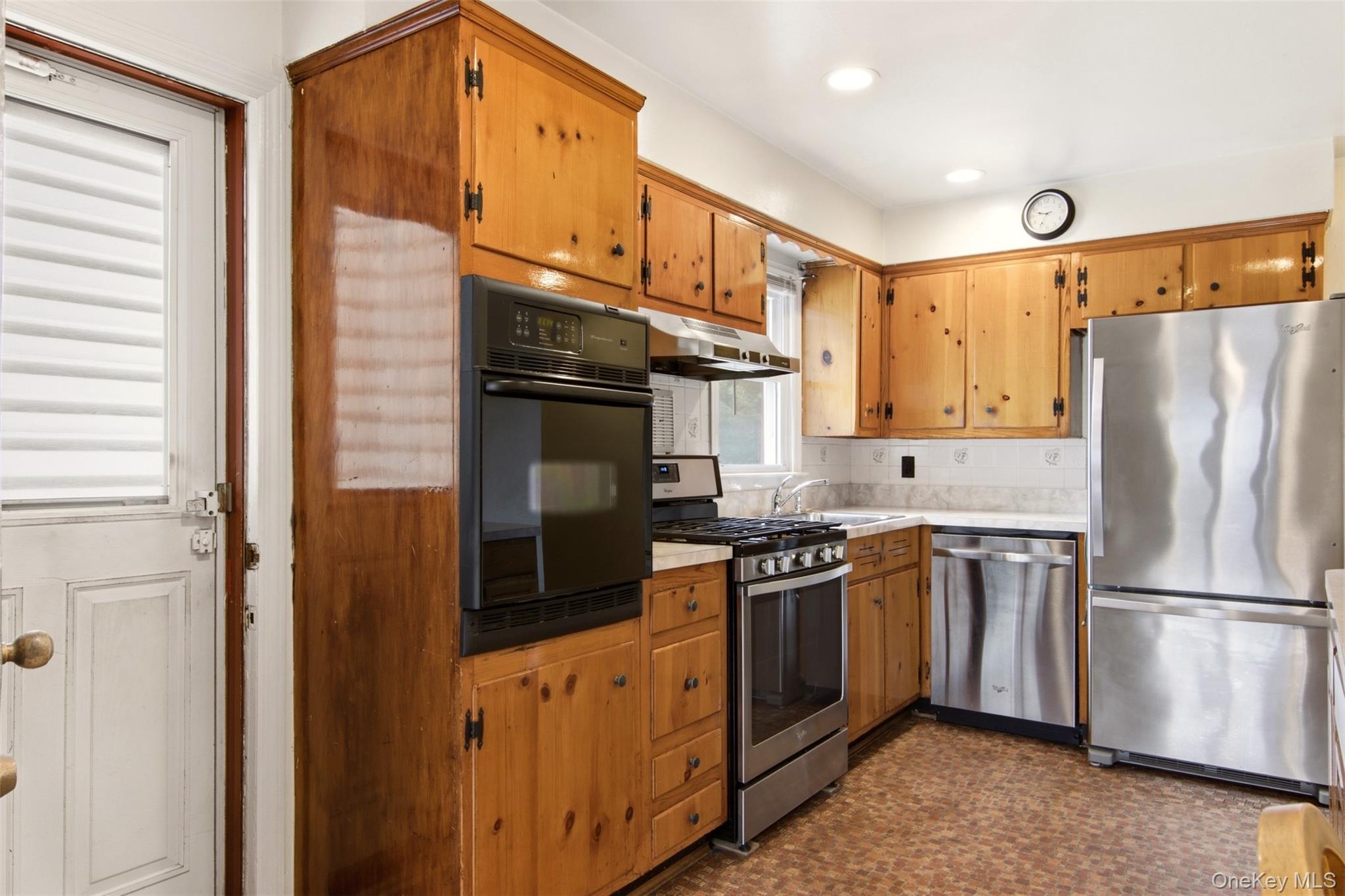 439 9th Street Property Photo 13