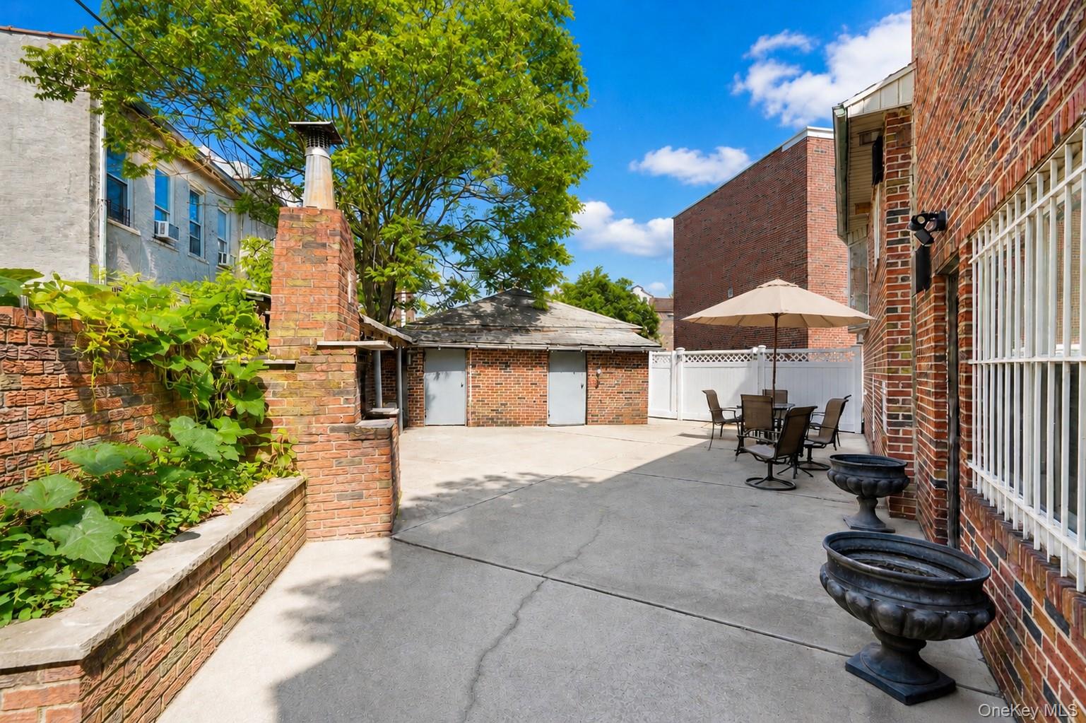 2502 84th Street Property Photo 18