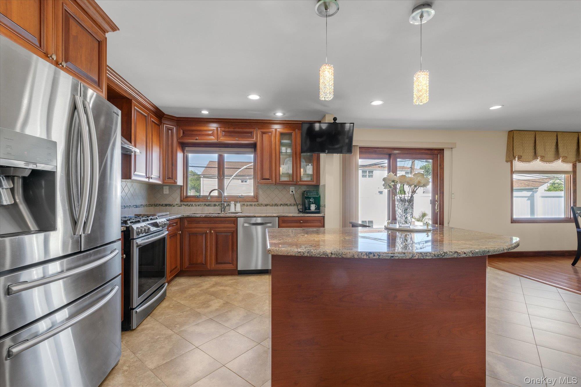 2 Benmor Court Property Photo 3